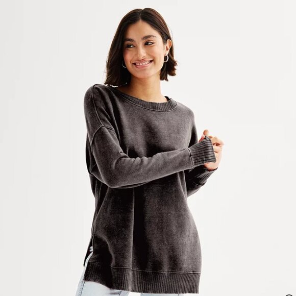 Juniors' SO® Oversized Weekend Tunic - Picture 1 of 4